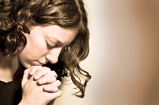 Girl Praying Image